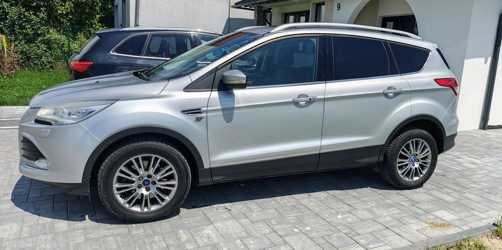Ford Kuga 2013 Full