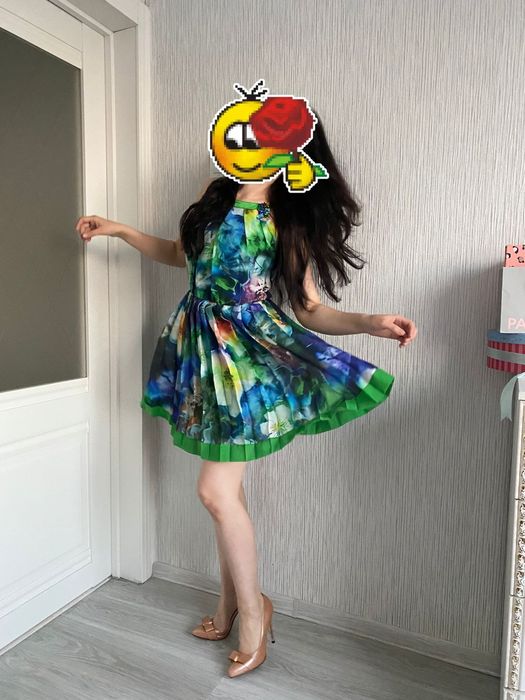 Нарядное лёгкое платье на подкладе