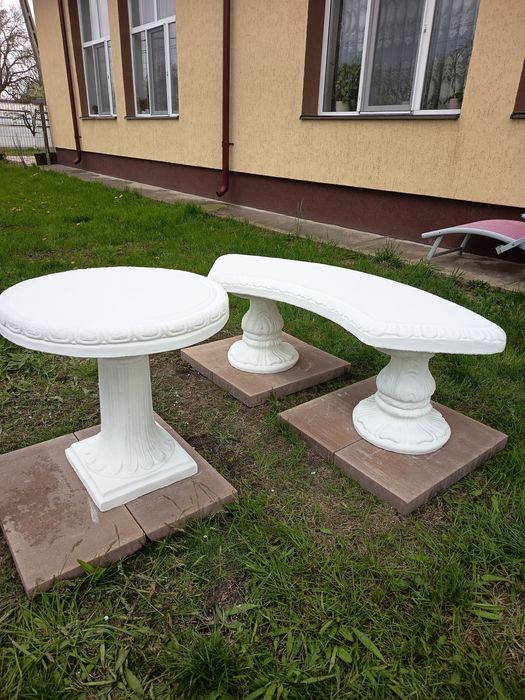 Măsuță din beton ,2piese,foarte stabilă, montaj rapid