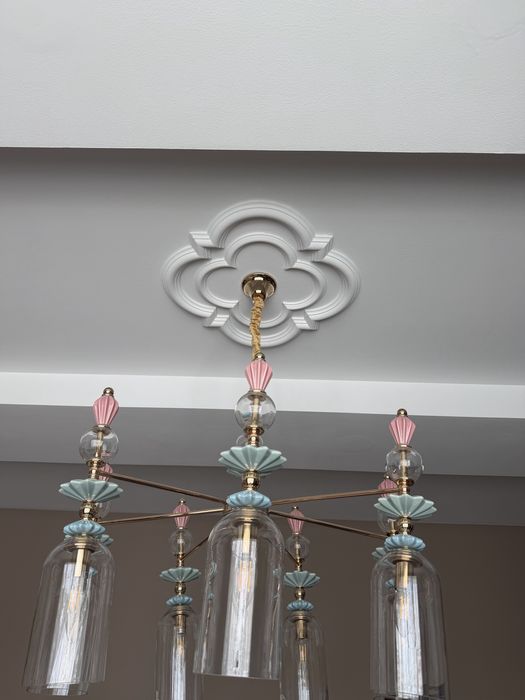 Продам 7 рожковую люстру