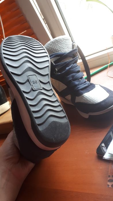 Крутые сникерсы 36р