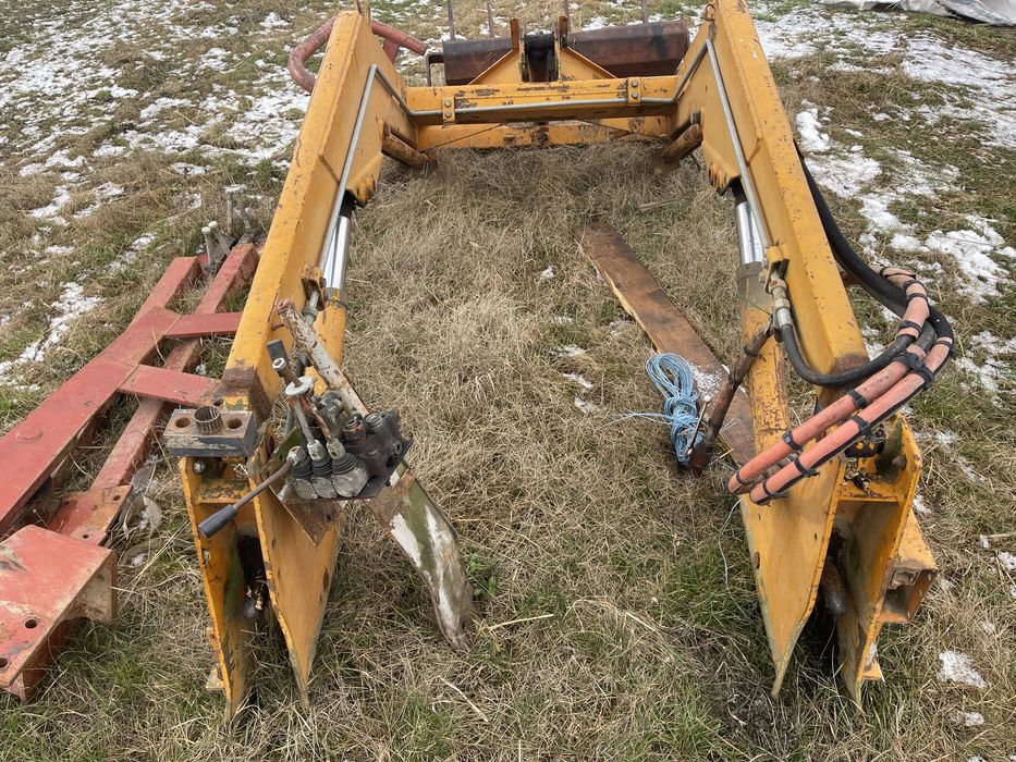 Incarcator frontal fiat