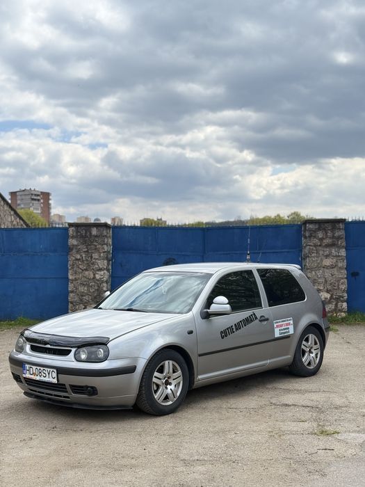 Golf 4 scoala de soferi