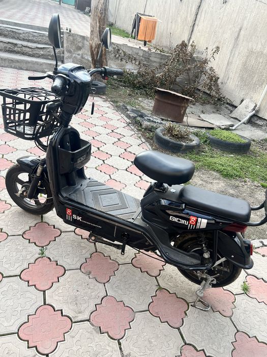 Продам скутер б/у