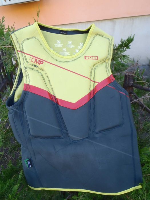 Vesta salvare,windsurf,kite  ION