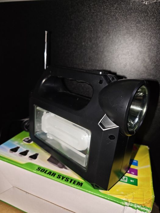 Kit Solar Portabil, Panou solar, USB, Bluetooth, Radio,Incarcare tel!