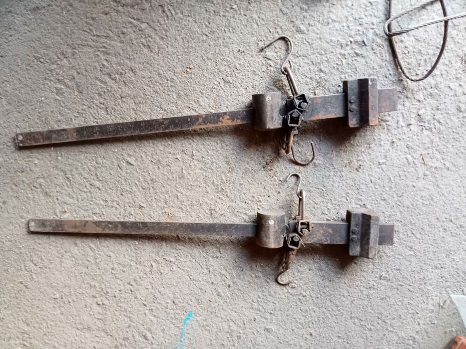 Тарози сотилади ,ишлайдигон холатда