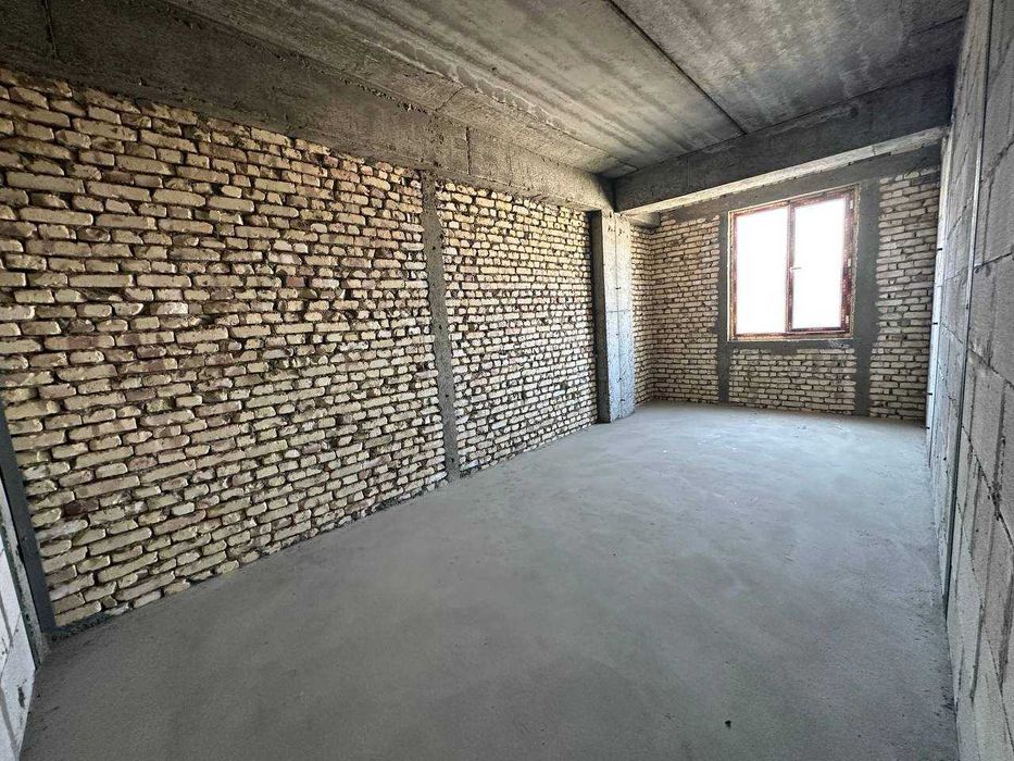 Продаётся 3х комн квартира на 7 этаже Ор-р 25 - 24 автобаза