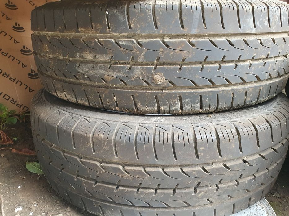 Vând cauciucuri de vara 195 65 r16 c 2 buc și lampa de 30w no