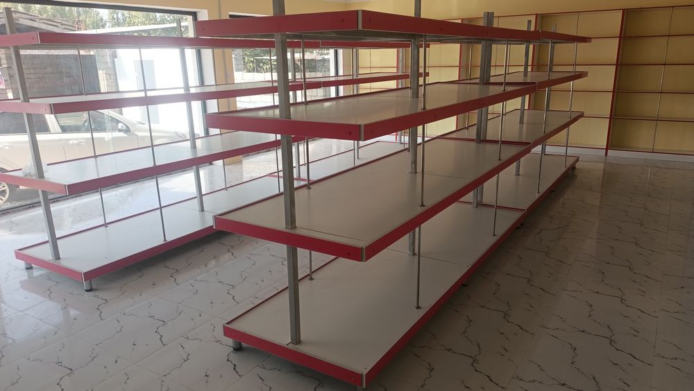 Срочно стелаж сотилади