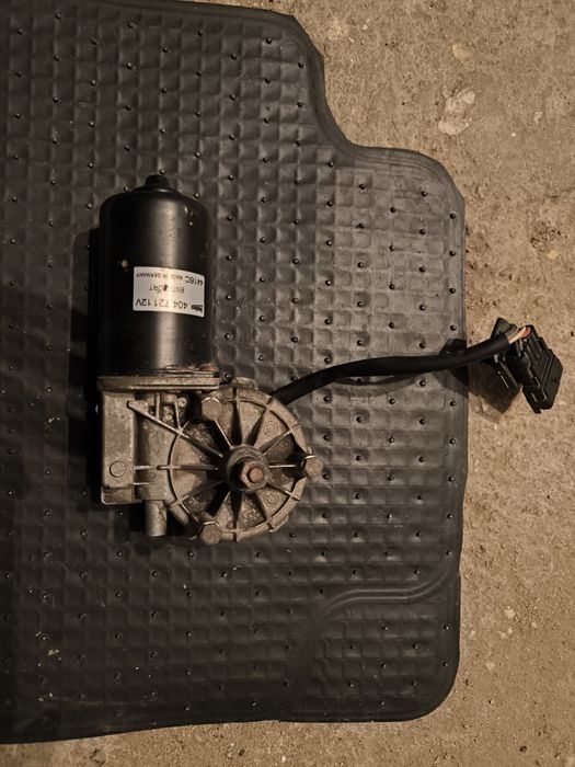 Моторче предни,задна, чистачки Пежо807,Ситроен С8,Фиат Улиз,Ланчия Фед