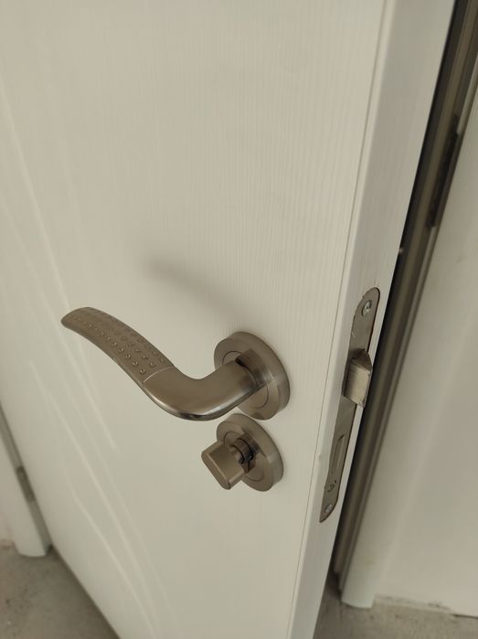 Нови интериорни врати