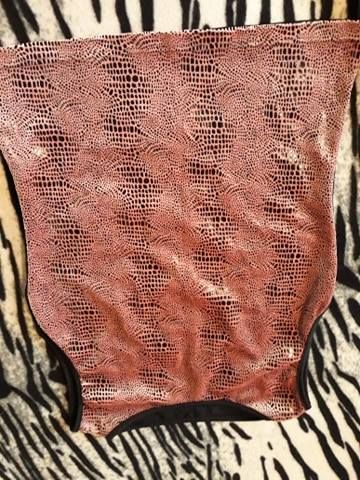 Лот-Пола и Тениска