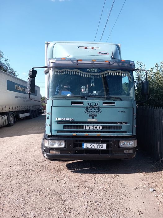 Iveco Tector 240 CP, 2002, cutie manuala cu 8 viteze.