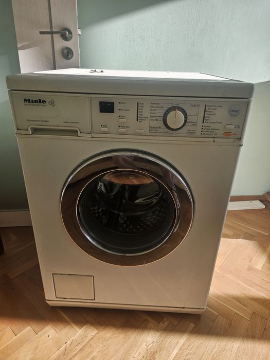 пералня Miele Honeycomb Care W 3444 с Waterproof-System,