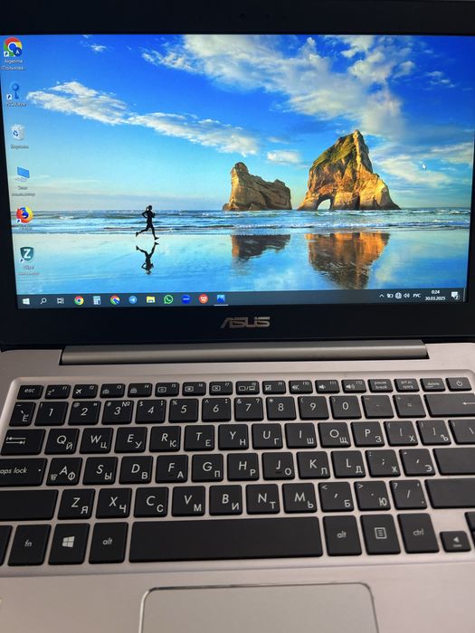 Продаю Asus ноутбук