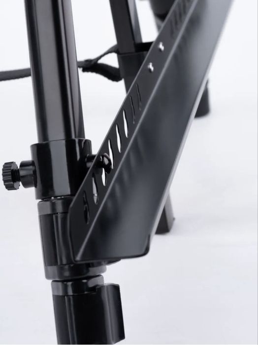 Мольберт в аренду прокат стойка