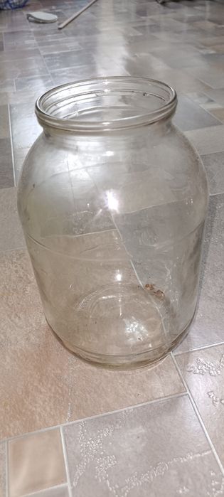 Продам банки разного объема.