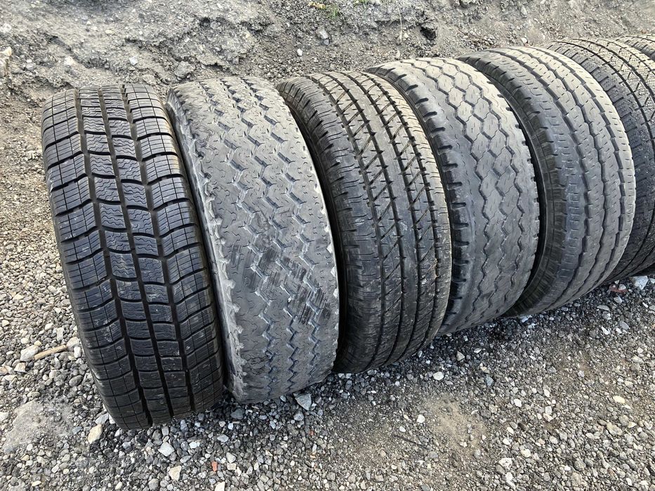 Гуми за бус 225 70 15C dot 22 и Michelin Kormoran