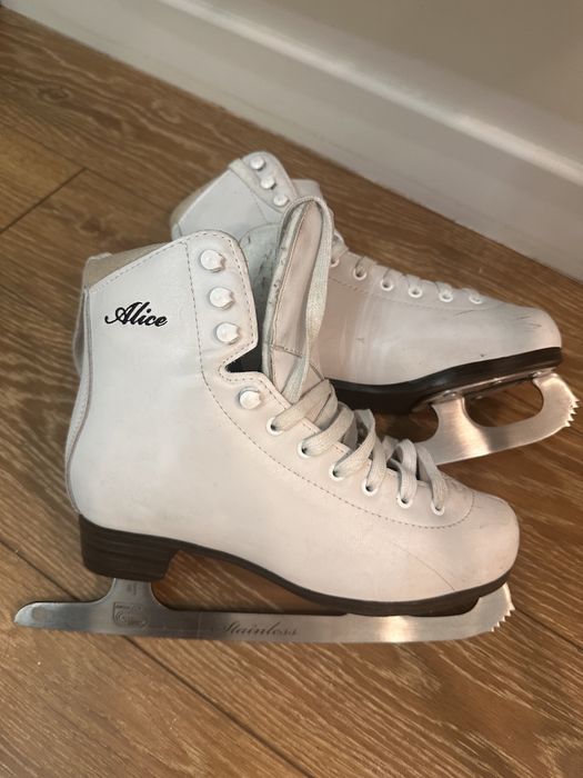 Коньки фигурные для девочки 34 размер