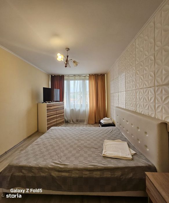Apartament cu 3 camere de închiriat – zona Rogerius, Oradea