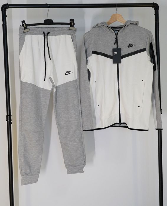LICHIDARE STOC!! Compleu Pantaloni / Bluza Trening Nike Tech Fleece Marimi S-XXL Unisex
