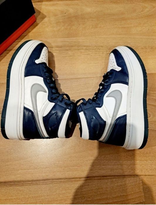 Adidasi Nike Jordan, Ghete