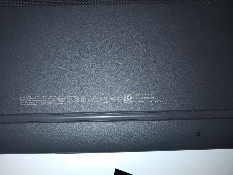 Laptop HP Ryzen 7 (seria 5000) – ca nou, garanție, folosit foarte puți