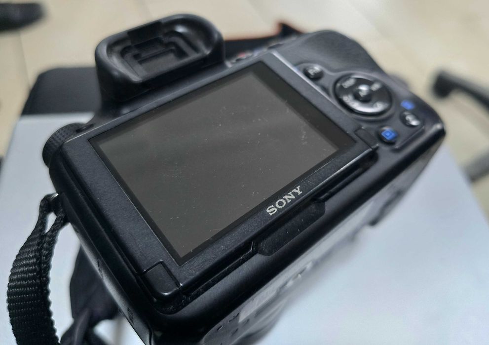 Фотоапарат Sony A58 + обектив Sony DT 18–55mm F3.5–5.6 SAM II