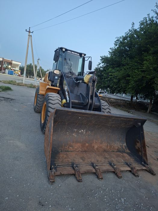 3.2kub 2.1 va 1.8 kublik Frontalni pagruzchiklar arendaga beriladi
