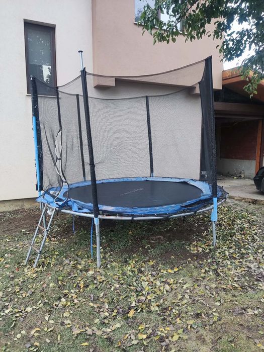 Продавам детски Батут