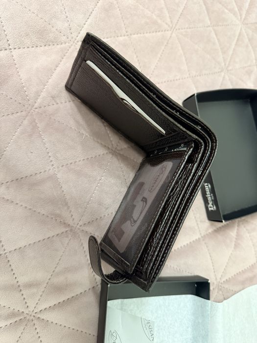 Продавам мъжко протмоне