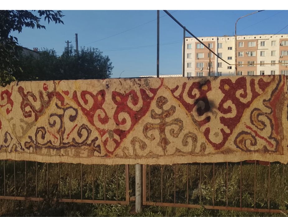 Ковер войлочный ручной катки