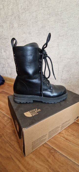 Демисезонная обувь на девочку