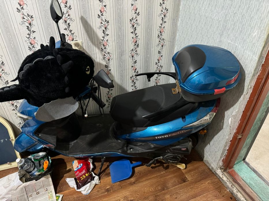 Продаю мопед 12 в хорошем состояний