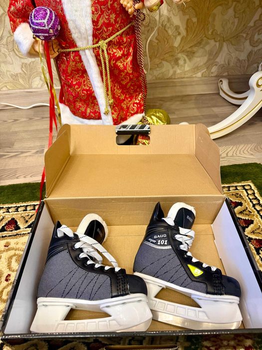 Хоккейные коньки Baud