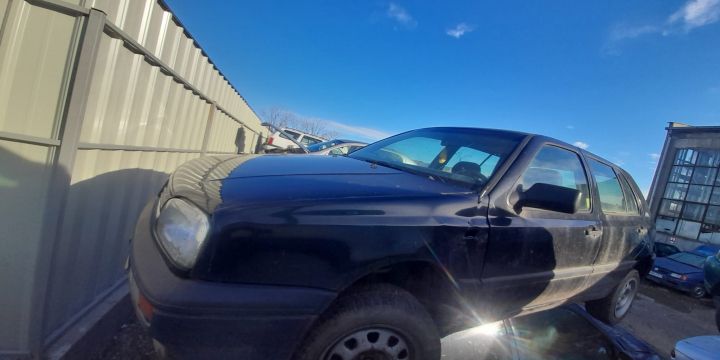 Bara spate Volkswagen VW Golf a 3-a generatie