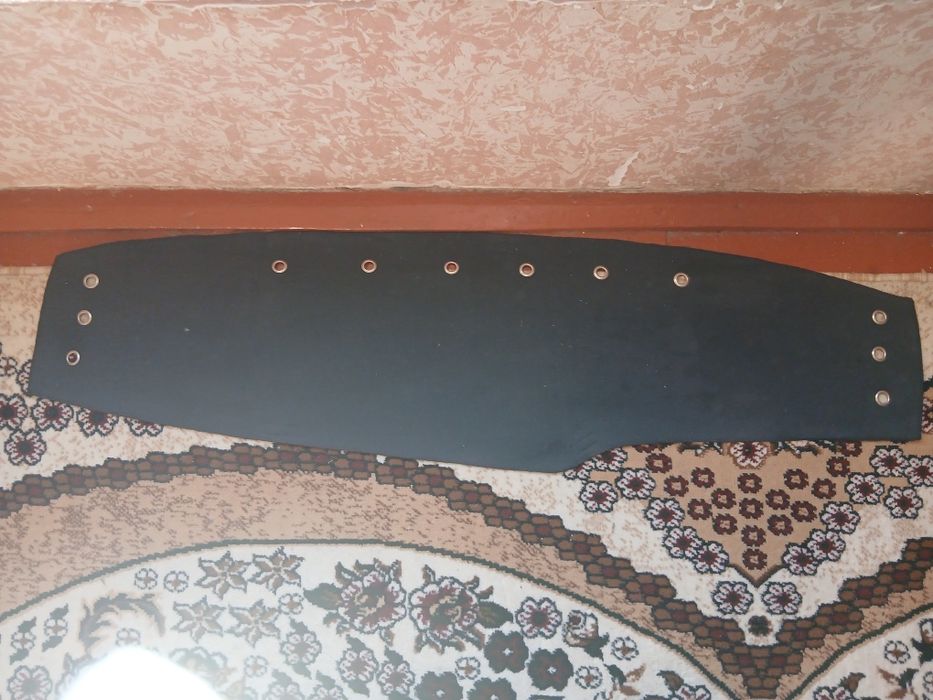 Xar xil avto mashina aksesuarlari tezda va arzon sotiladi