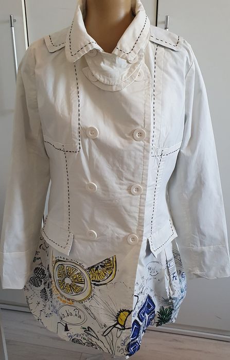 Trenci Desigual mas L