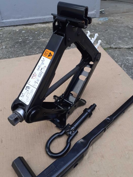 Cric,cheie de roti,cui-tractare FORD Focus, C-max, S-max, Mondeo