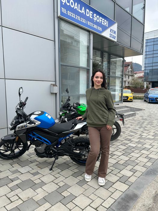 Scoala de soferi  categ B . Manuala sau AUTOMATA