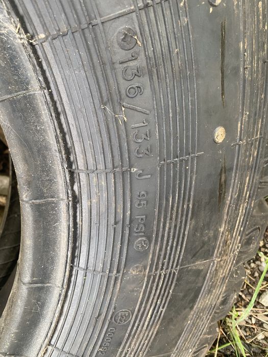 Vand anvelopa camion (utilaje grele)