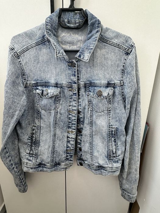 Джинсовая куртка размер М