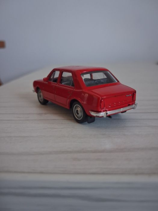 Mașina jucărie Skoda 105 L