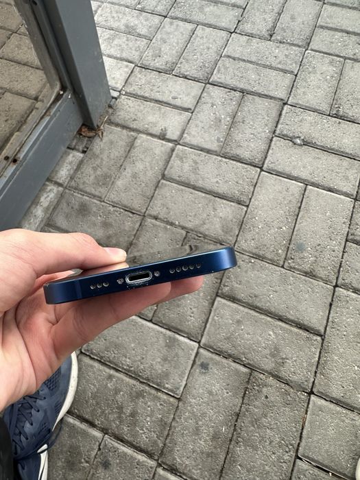 iphone 12 64gb/76%