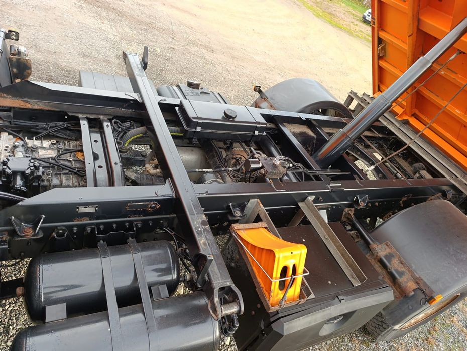 Man basculabil 10 tone