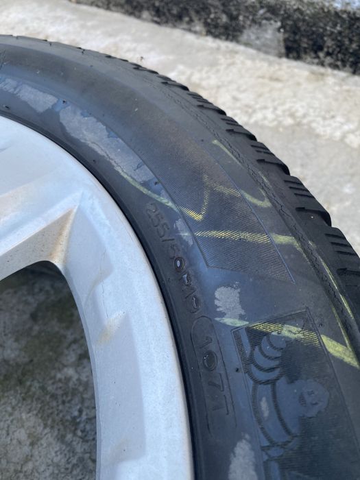 Продам диски с резиной мерседес.