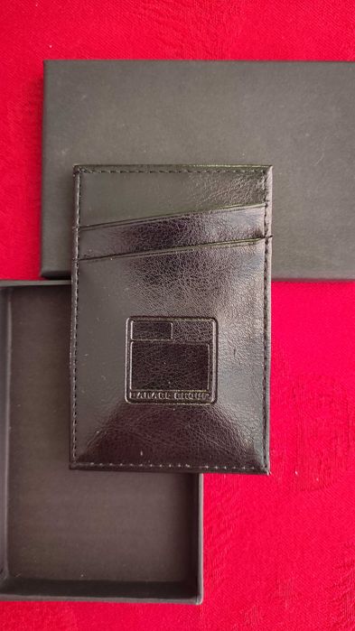 Картодържател, Card holder