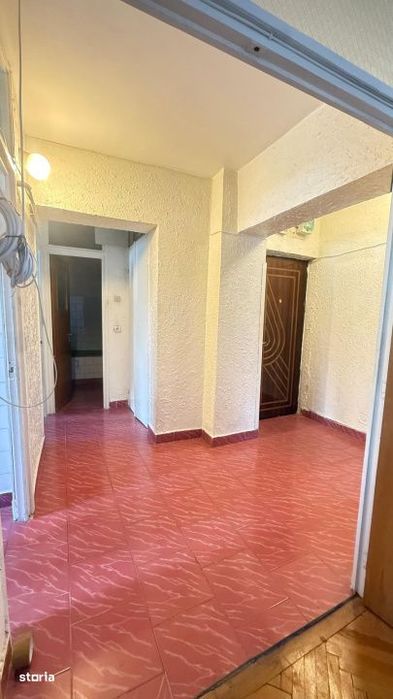 Apartament 3 camere decomandat, 64.80 mp, zona Republicii