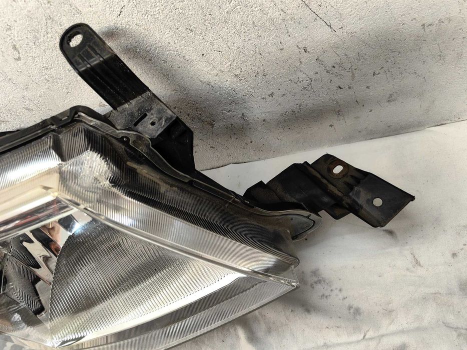 Оригинален   фар  Тойота   Toyota Hilux